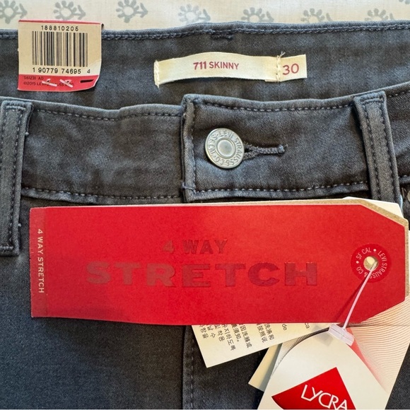 Levi’s 711 Skinny NWT Women's Gray Mid Rise Jeans - Picture 9 of 9
